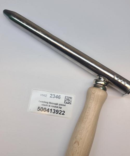 HWZ2346  Leading through pistol slash.w.round.tip