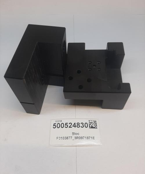 Bloc F0103877_8R0971871E