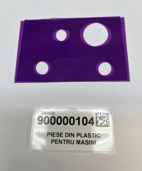 PIESE DIN PLASTIC PENTRU MASINI