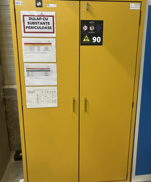 10263480 Dulap siguranta p/u substante toxice Schrank